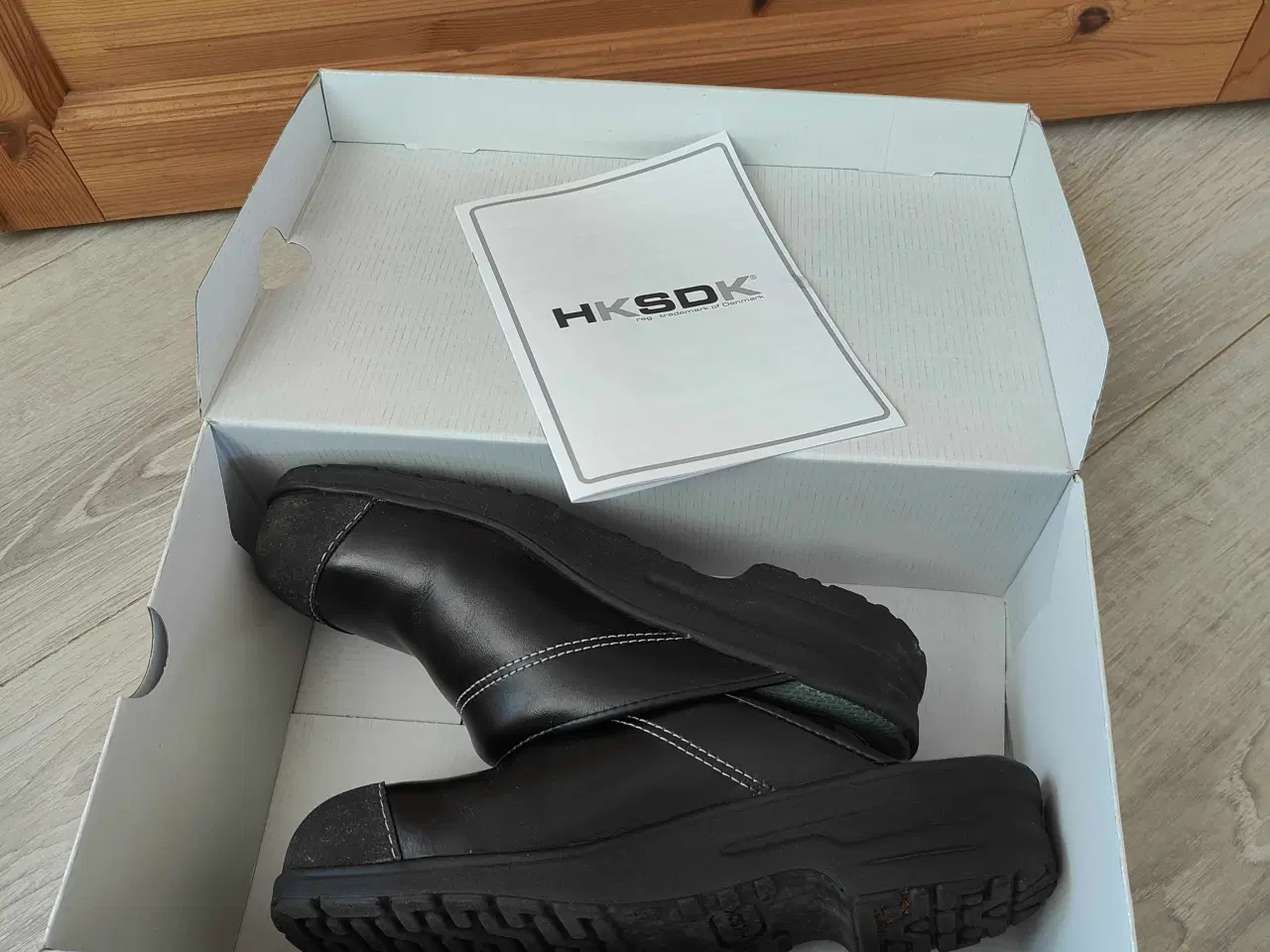 Billede 2 - Flotte Træsko Sælges 