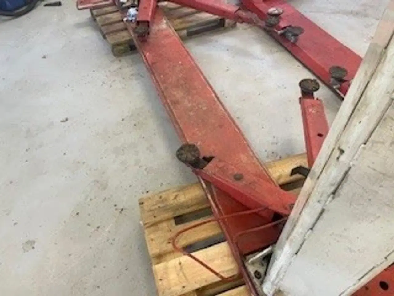 Billede 3 - Stenhøj  2 søjlet lift