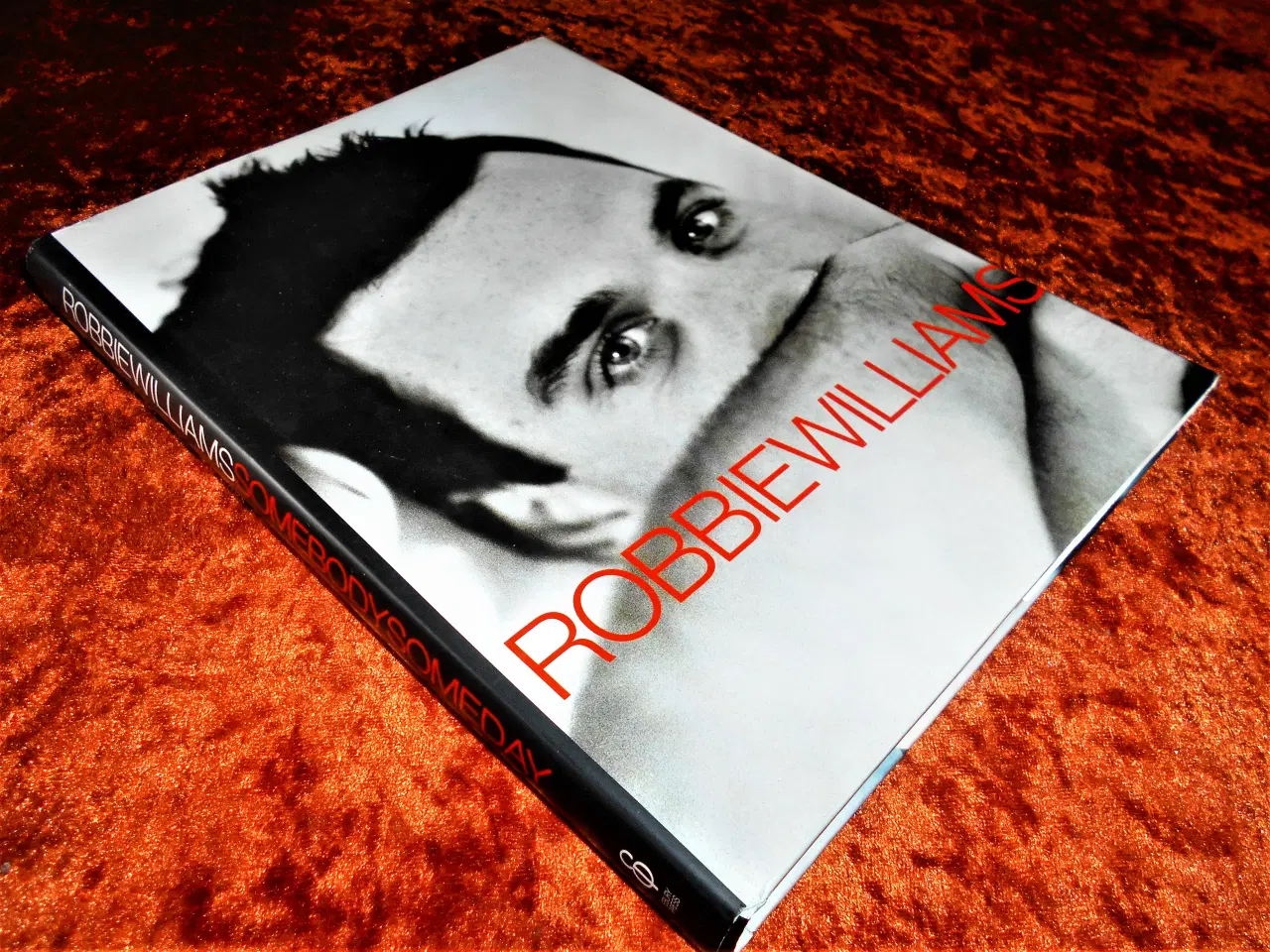 Billede 1 - Robbie Williams - somebody someday, Mark McCrum,