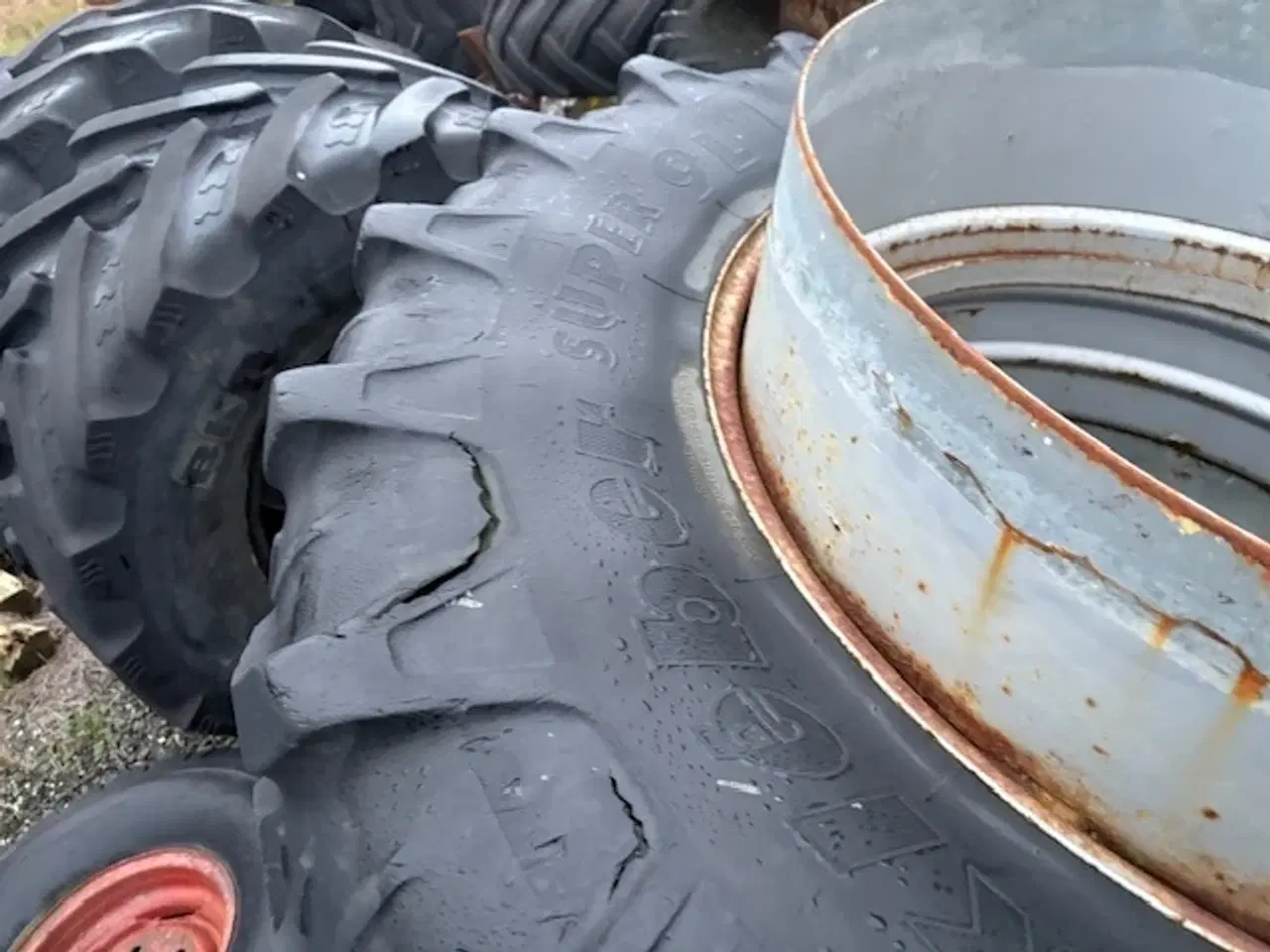 Billede 2 - Kléber 520/70 R38 med låse