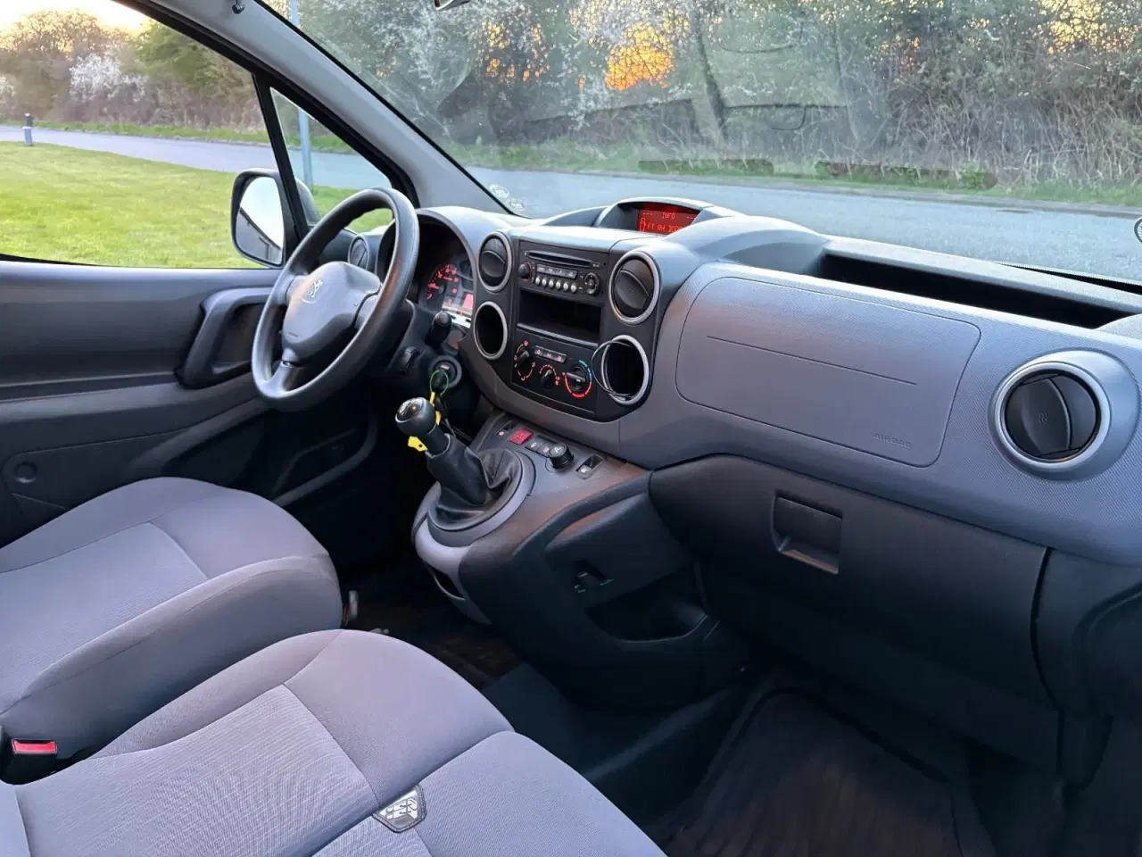 Billede 5 - Peugeot Partner 1,6 e-HDi 90 L1 Van Flexpack