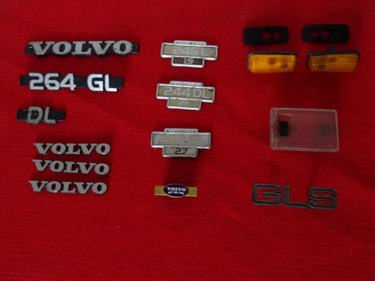 Billede 1 - Volvo 244,245,264 skilte,emblemer