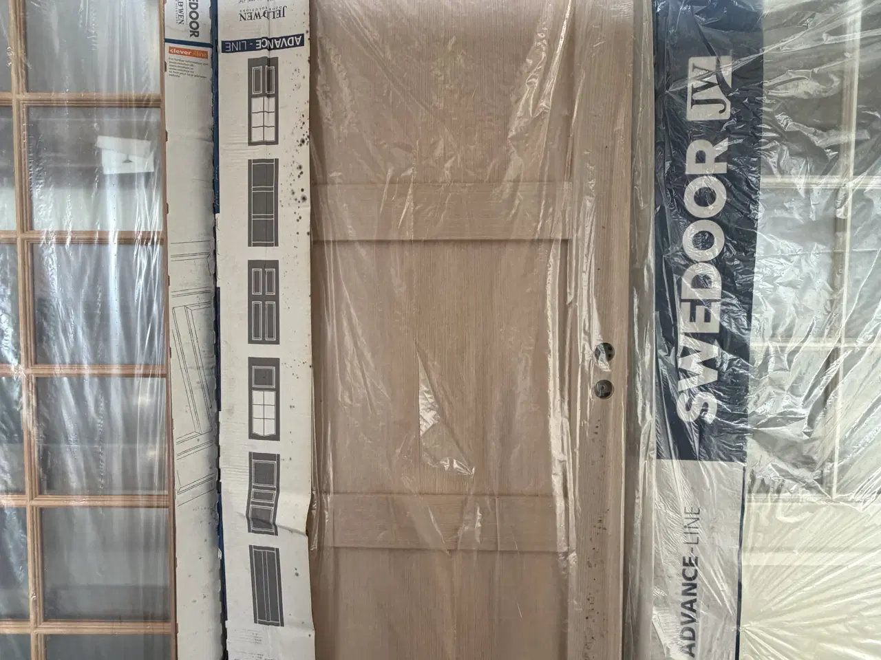 Billede 1 - Lys træ dør - Swedoor 