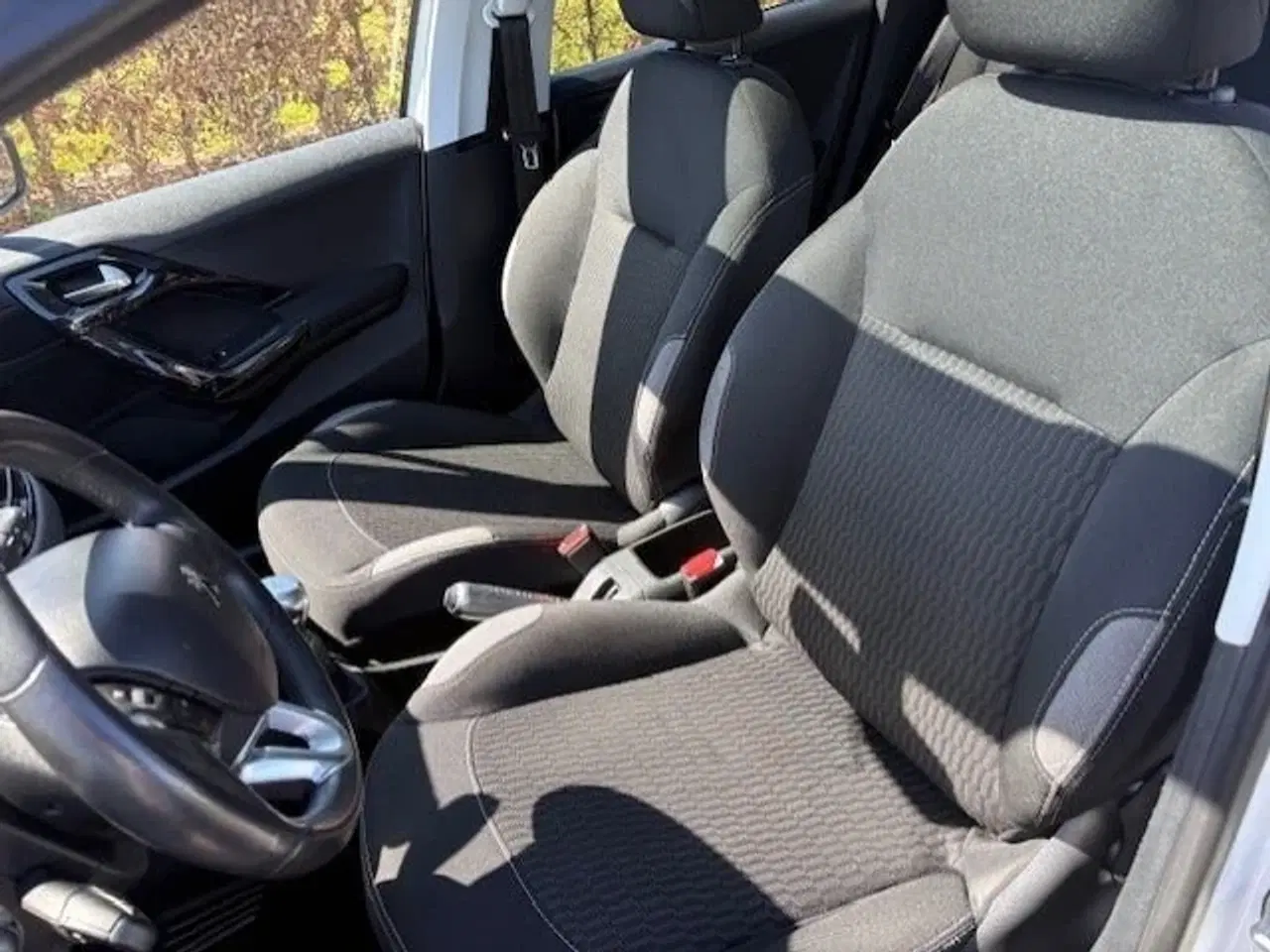 Billede 8 - Peugeot 208 1,2 VTi 82 Intense