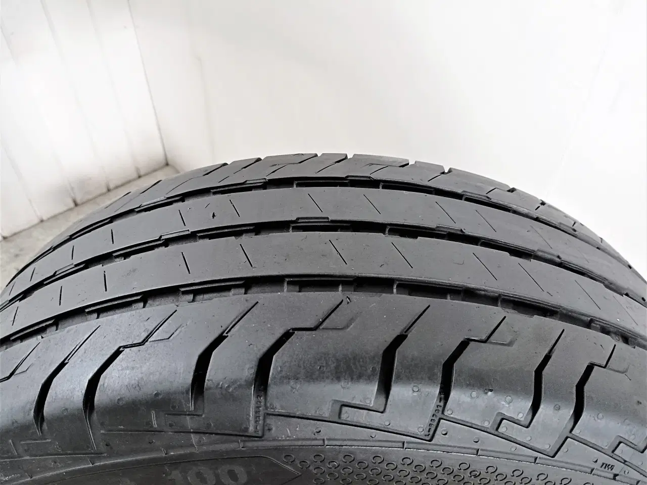 Billede 4 - sommerdæk - 215/65R16C 106/104 Continental (2stk)