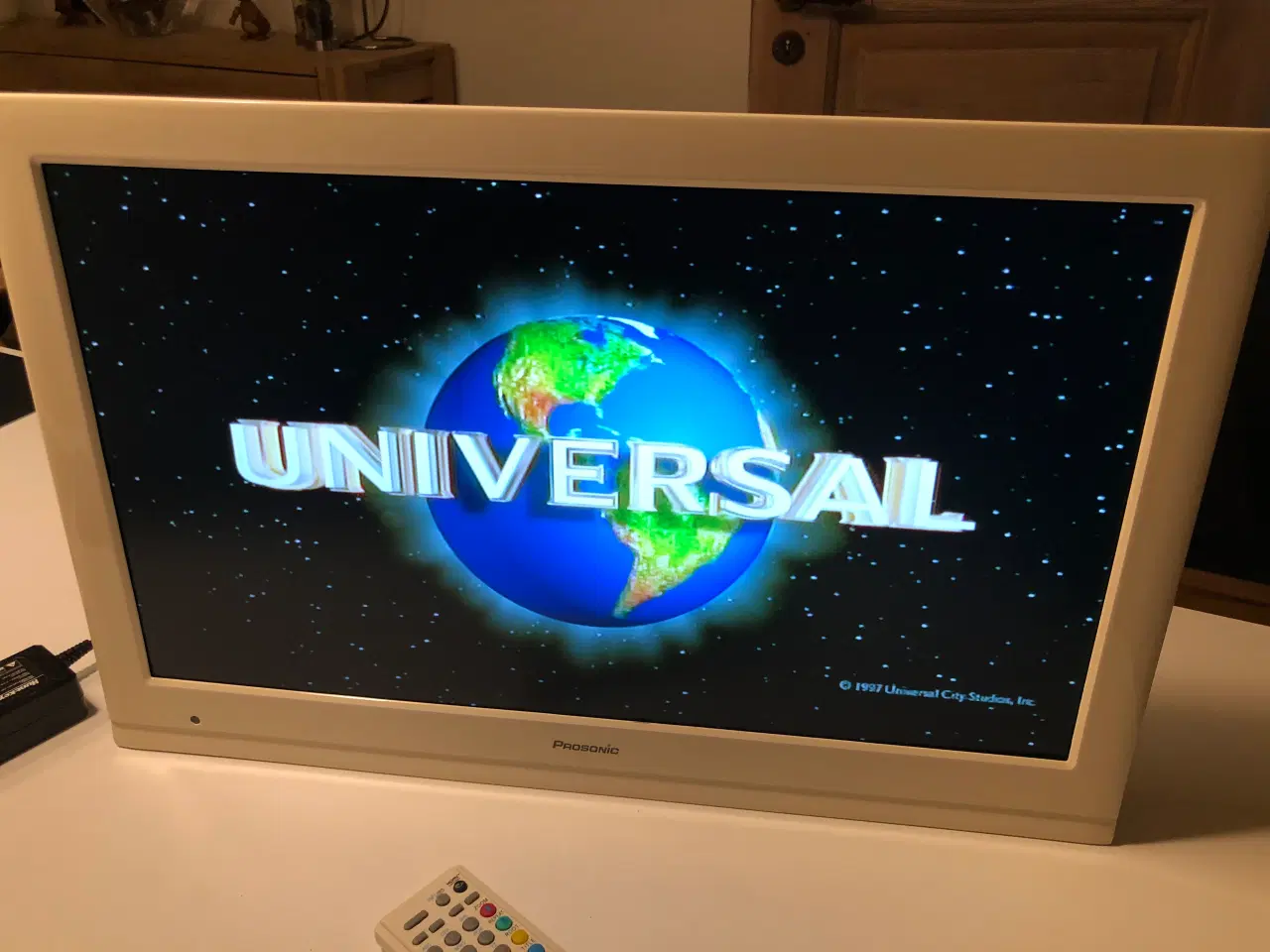 Billede 4 - 22" LCD TV indbygget DVD afspiller og vægbeslag