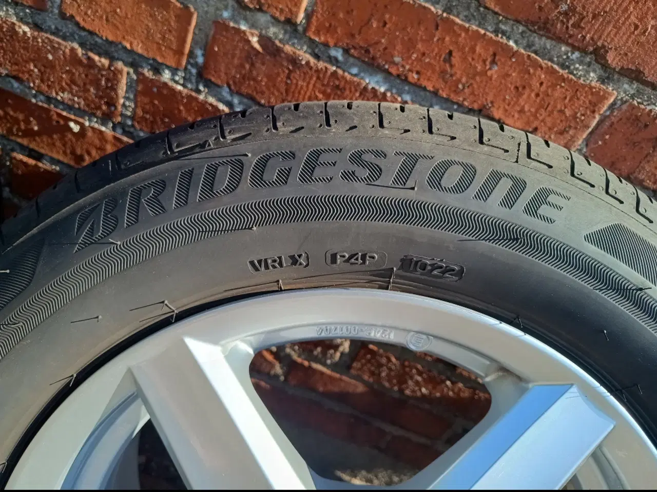 Billede 2 - Flotte alufælge med dæk