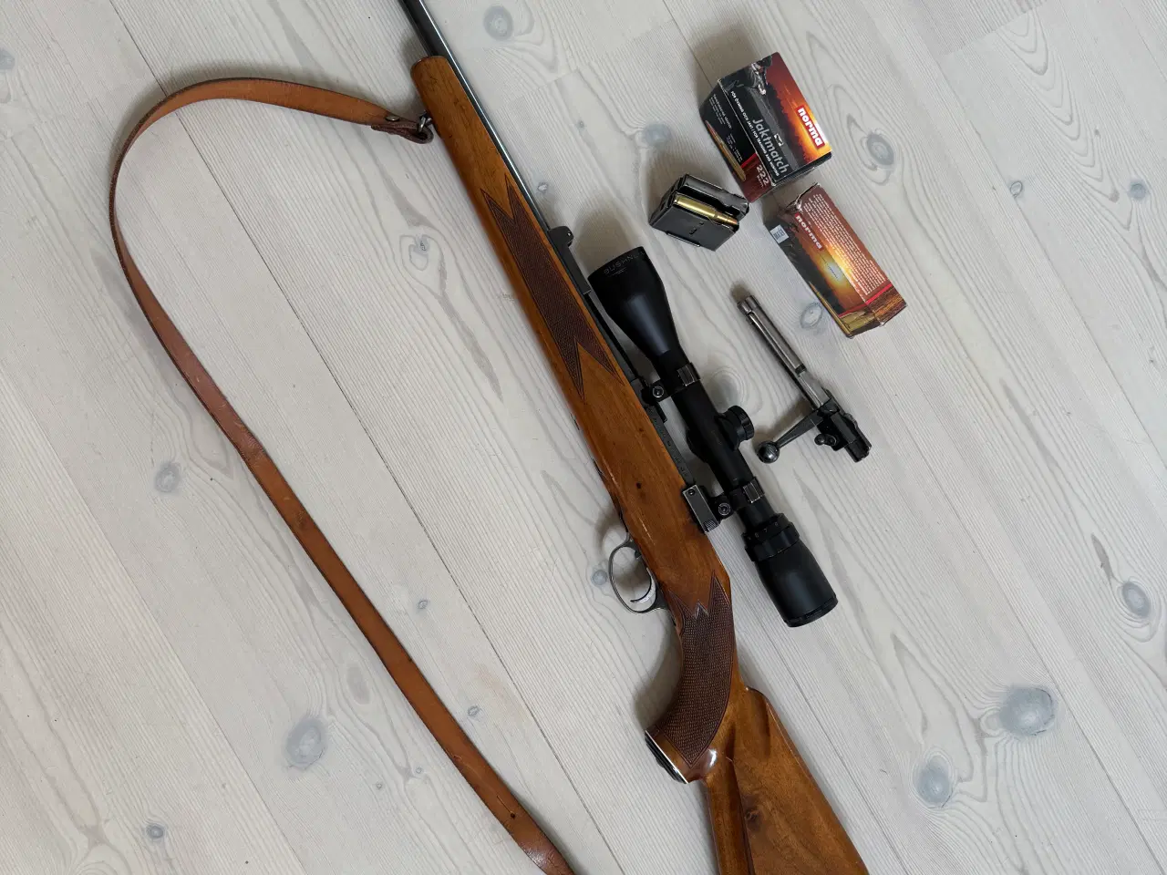 Billede 2 - Jagtriffel Sako kaliber 222
