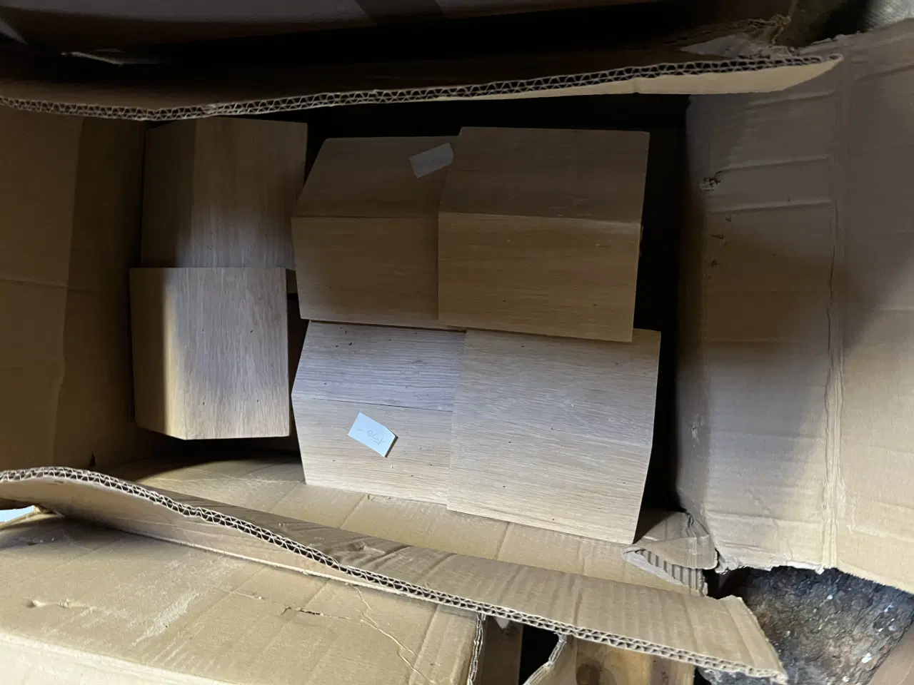 Billede 6 - Hej, jeg har nogle naturvarer, fugle, egern, pinds