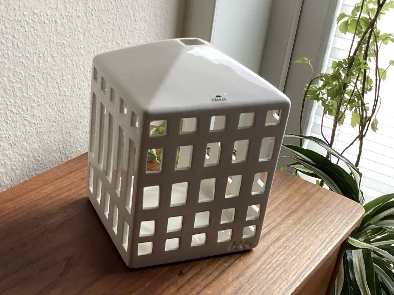 Billede 1 - Større Kähler Lyshus højde 21 cm, sendes gerne