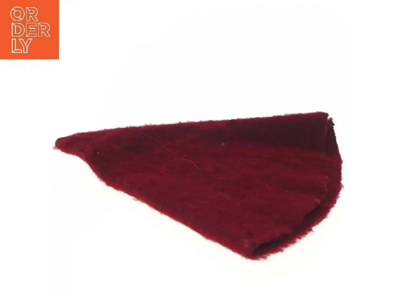 Billede 3 - Rød filt nissehue fra Tv2 (str. 28x25 cm)