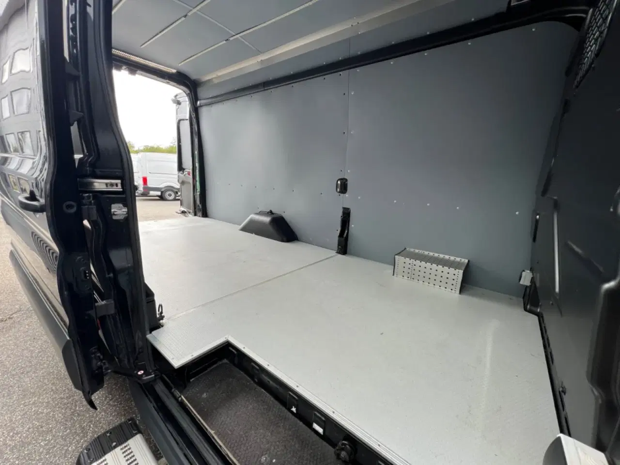 Billede 10 - Ford Transit 350 L4 Van 2,0 TDCi 170 Trend H3 RWD