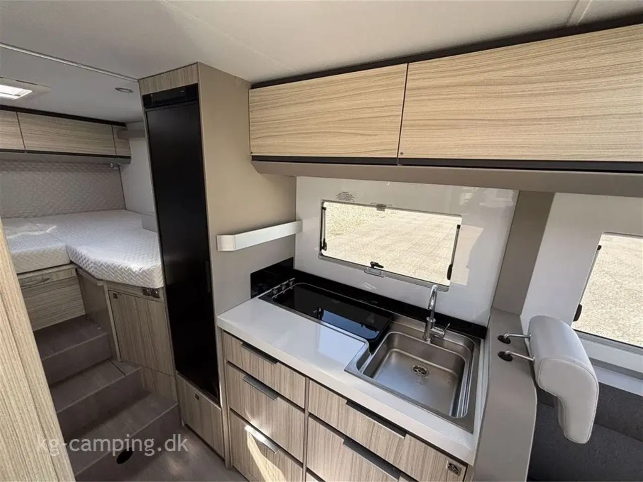 Billede 6 - 2025 - Adria Compact DL   PÅ VEJ. Adria Compact DL 60 Years Selection – Jubilæumsmodel 2025