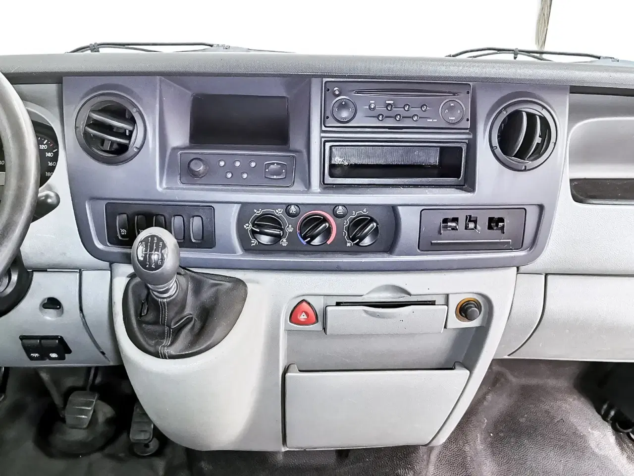 Billede 10 - Renault Master T35 3,0 dCi 140 L3H3 Kassevogn