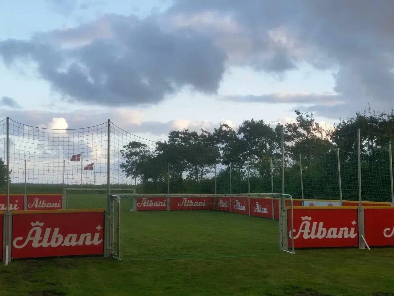 Billede 1 - Mobil Street Soccer Bane 