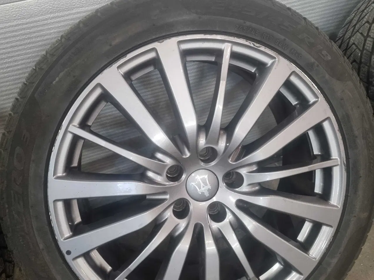 Billede 3 - 5x114,3 19" Maserati med Firelli Vinterdæk 