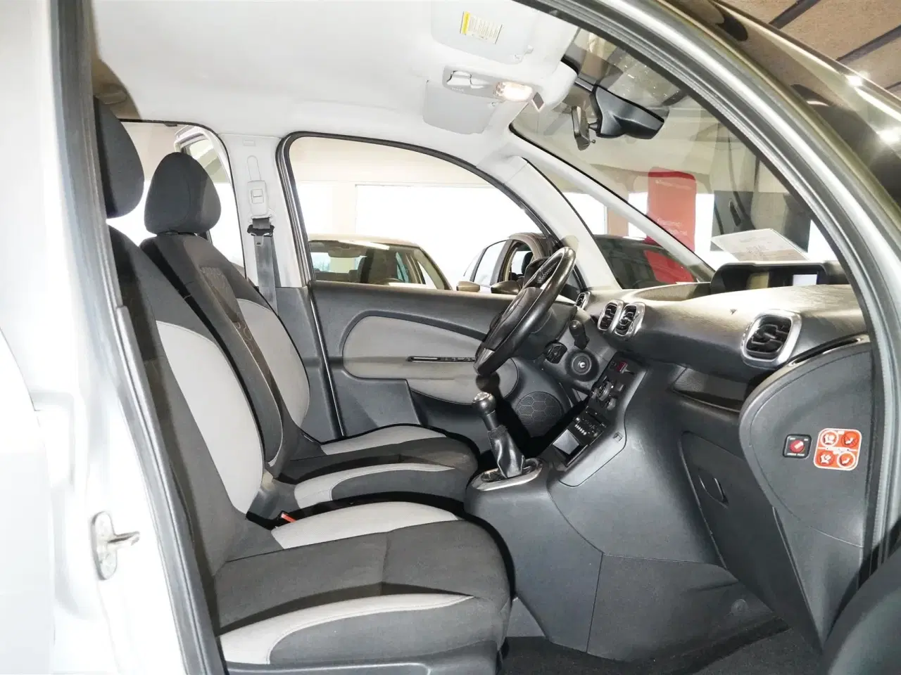 Billede 12 - Citroën C3 Picasso 1,6 HDI 110HK