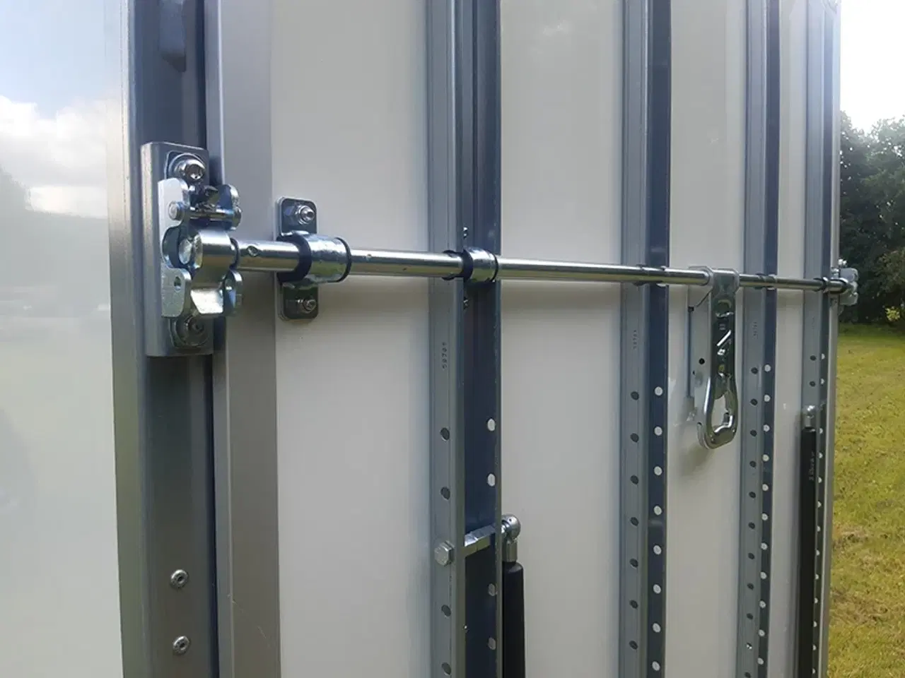 Billede 8 - Stema Cargo 305x157x184 2 akslet 2000 kg Rampe