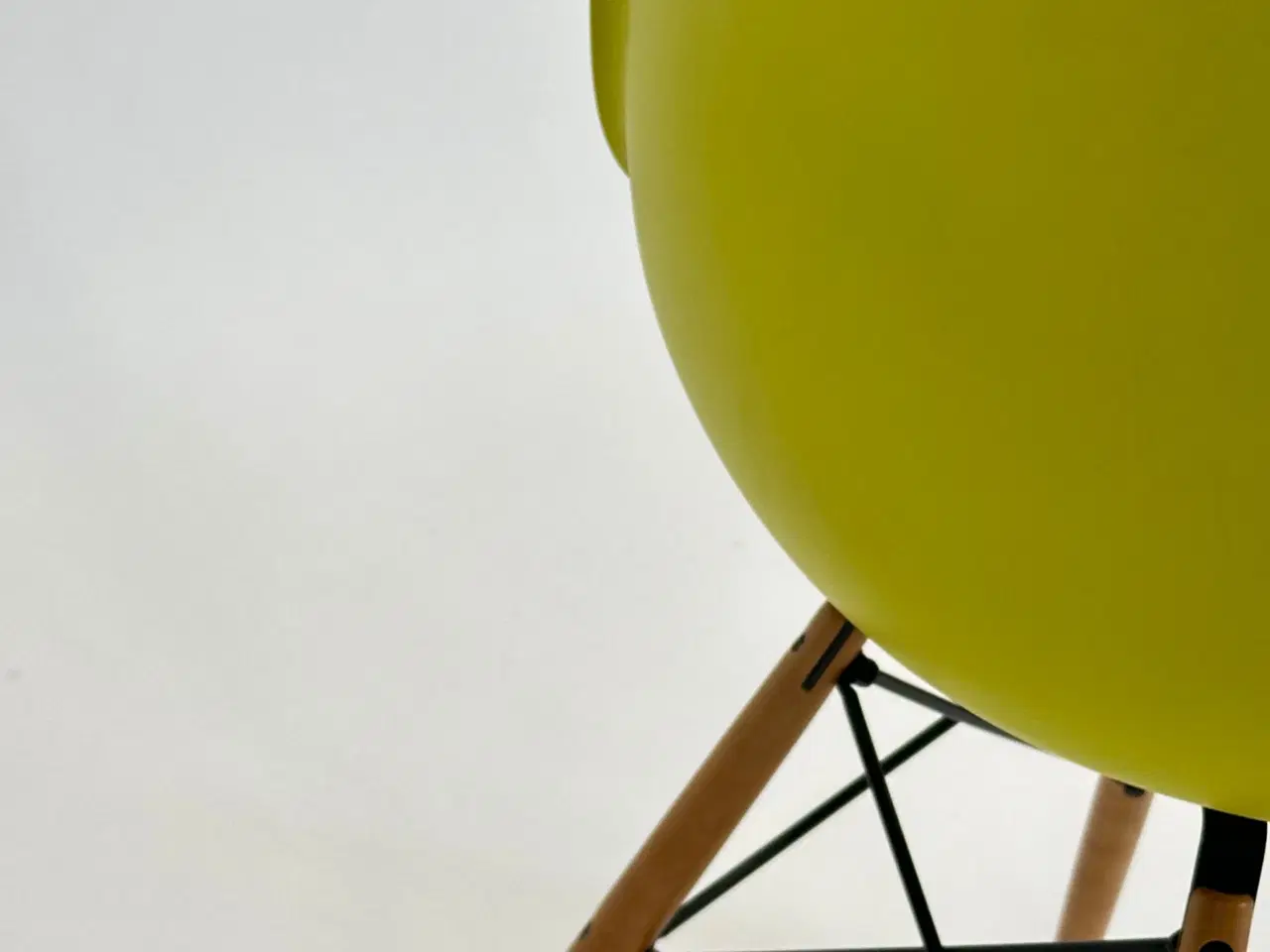 Billede 9 - Vitra Eames DSW Stol  (71 Yellow)