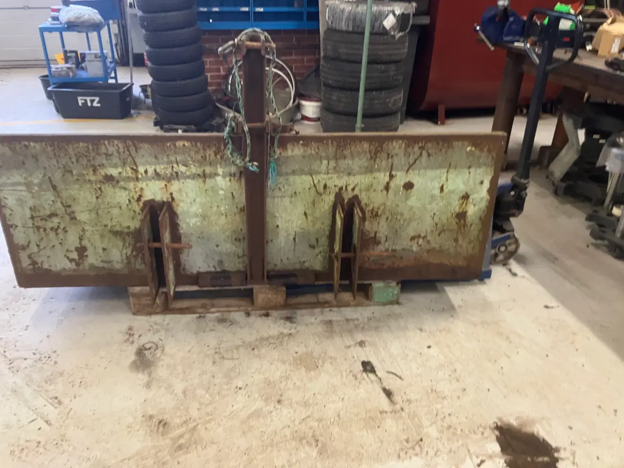 Billede 1 - Bagskovl 2m