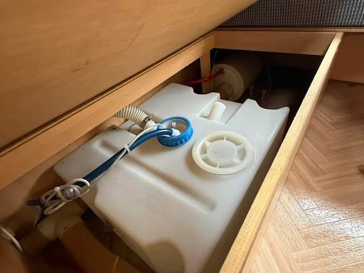 Billede 17 - Familievogn med køjer, fortelt og cykelholdere