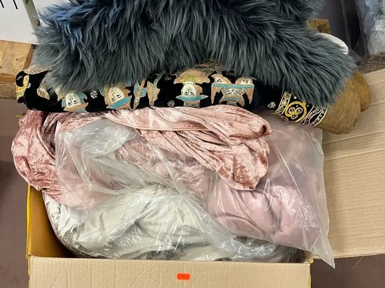 Billede 4 - 2 ks. Gardin, duge, tæppe VILLA GARDIN