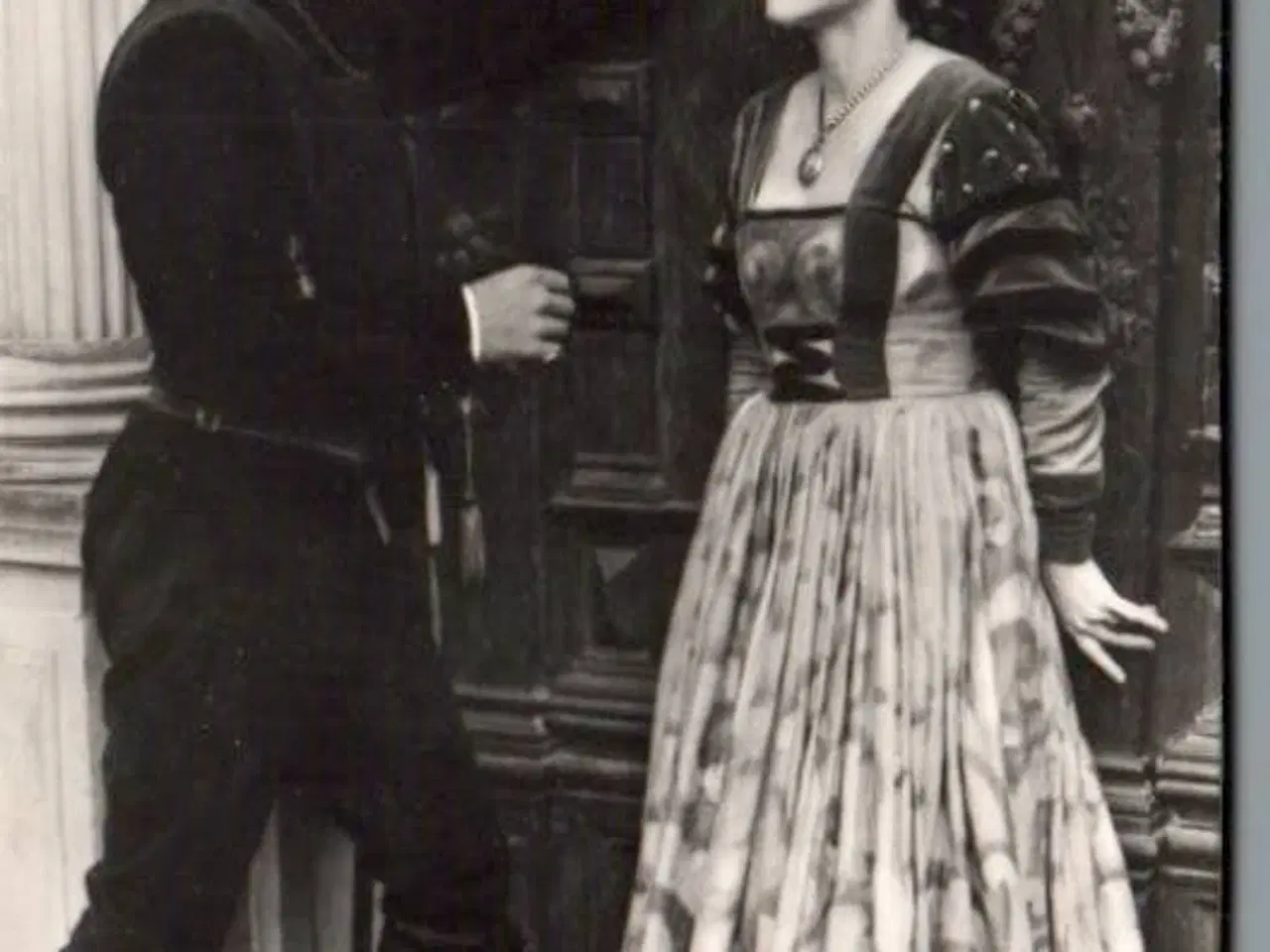 Billede 1 - Kronborg Hamlet 1939 - Hamlet John Gielgud - Ophelia Fay Compton - Postkort - Ubrugt