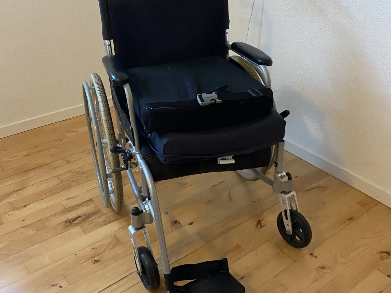 Billede 1 - superlet kørestol AC340