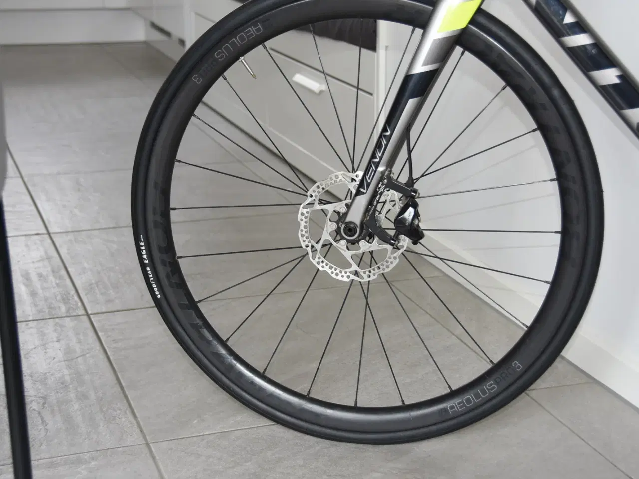 Billede 4 - carbon racercykel, elektronisk gear carbonhjul