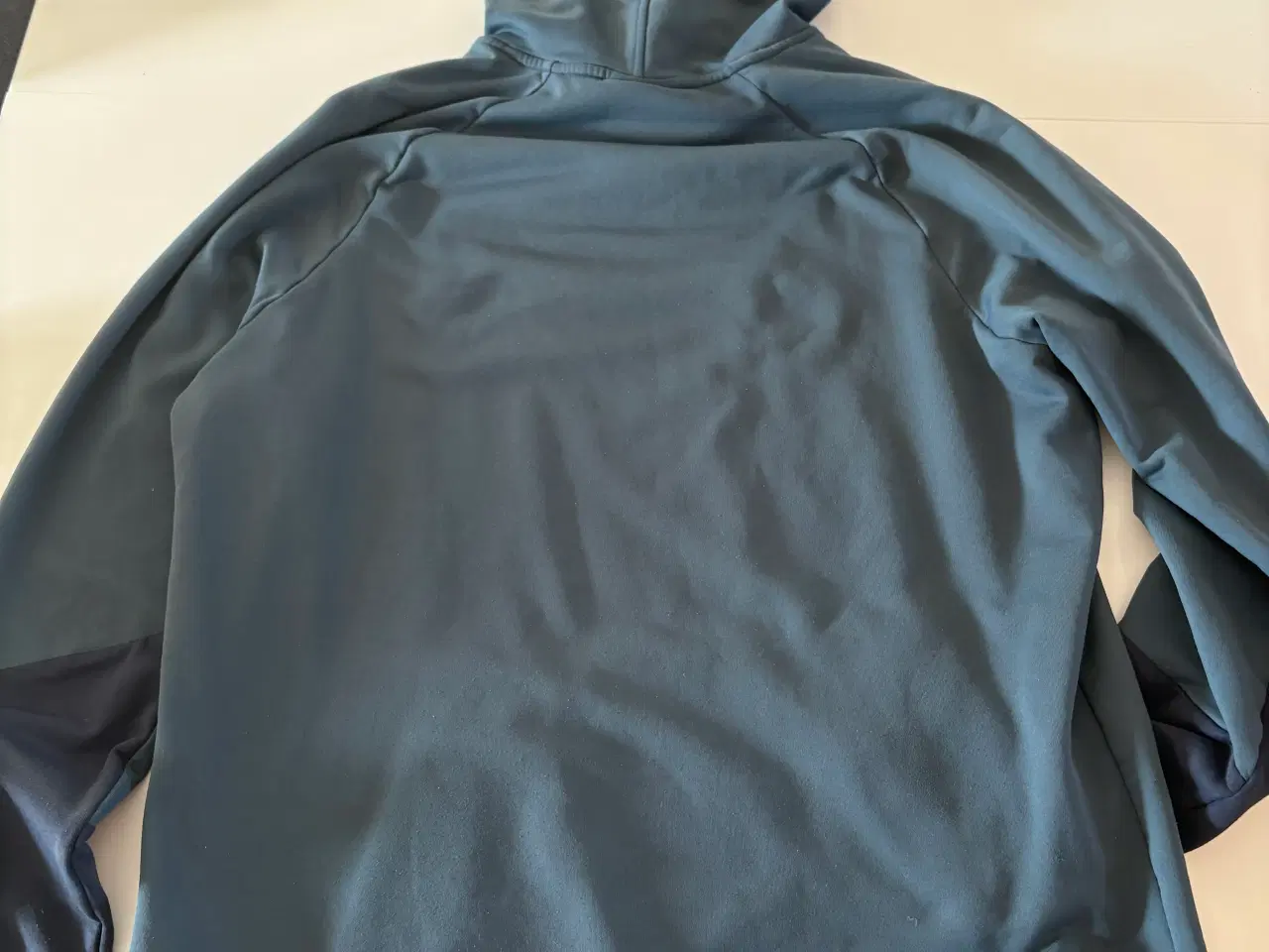 Billede 2 - Peak Performance hoodie