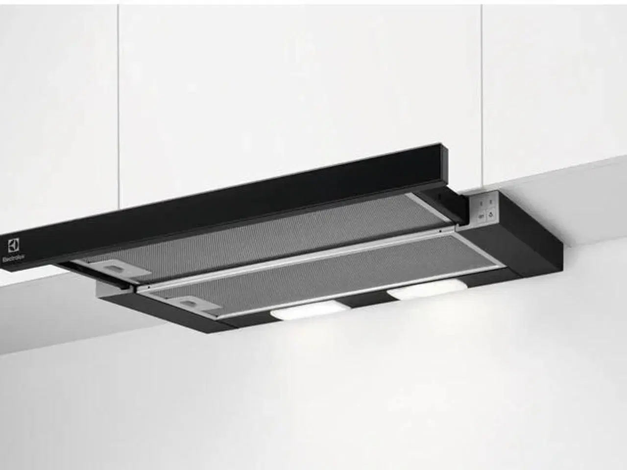 Billede 2 - Emhætte teleskop – Electrolux LFP326FB, 410 m³/t, sort