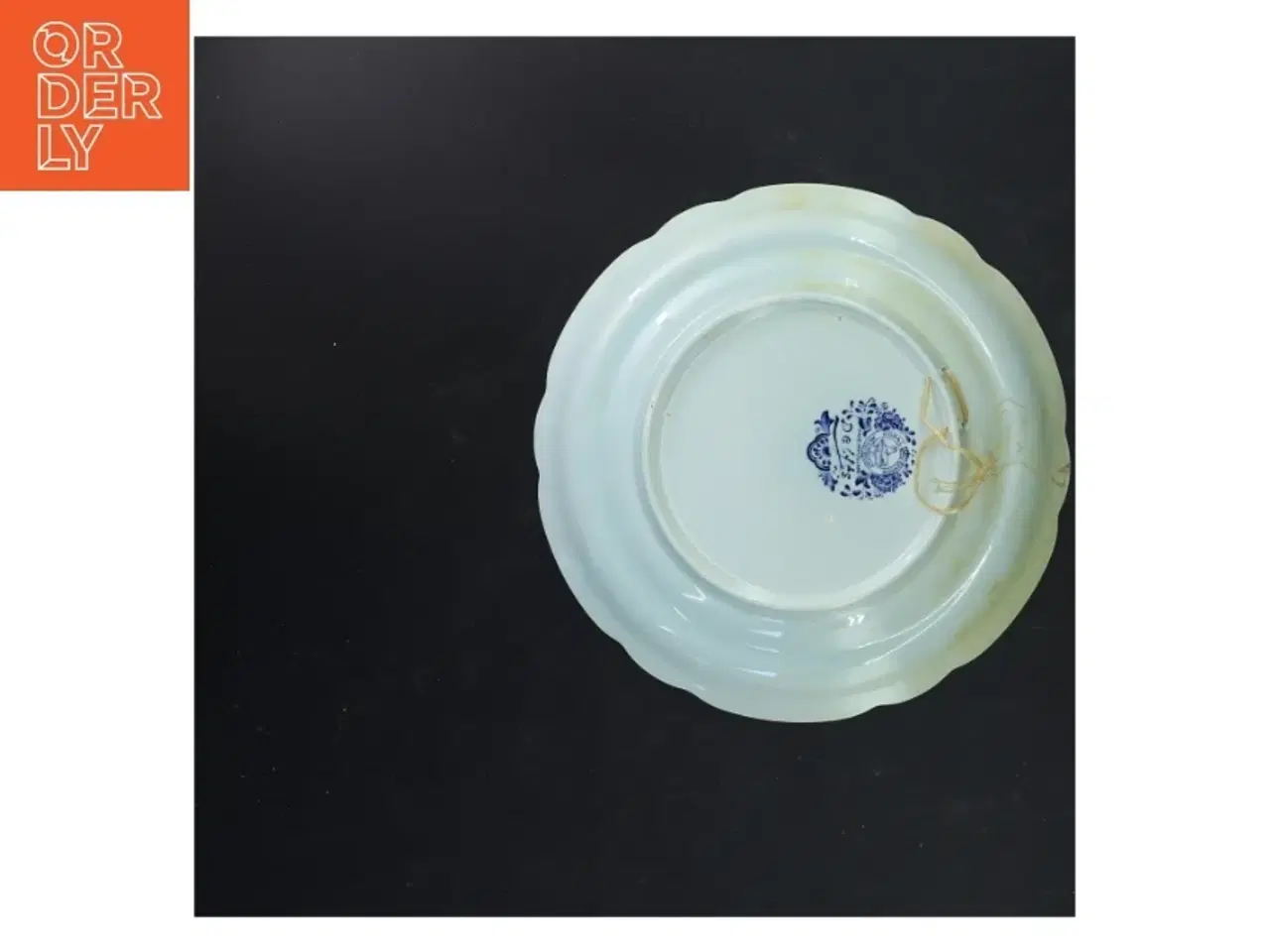 Billede 3 - Dekorativ tallerken med hollandsk motiv (str. Ø 25 cm)