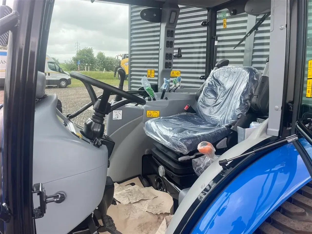 Billede 7 - New Holland BOOMER 35 HST Cab - Flotation hjul