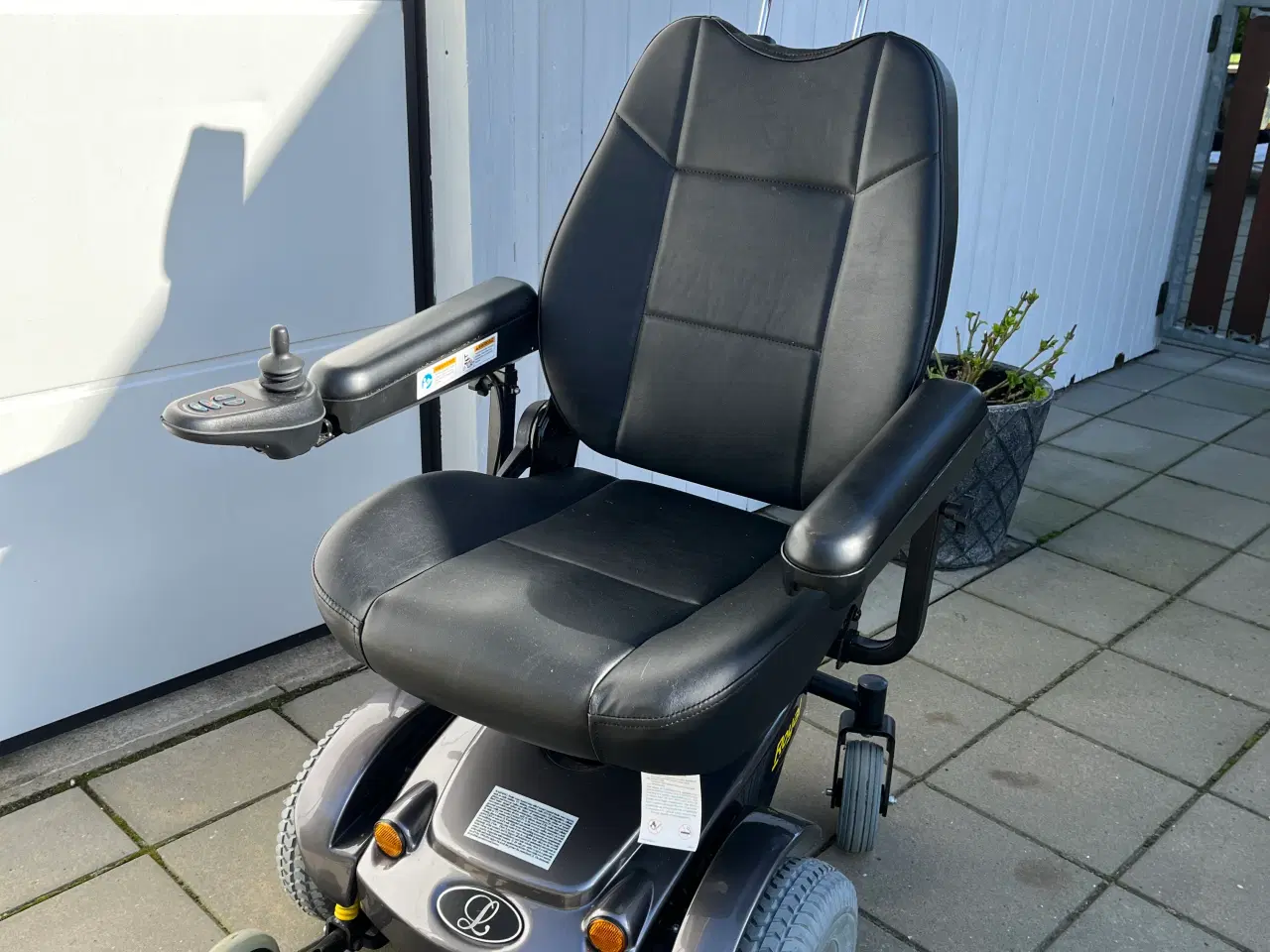 Billede 1 - El kørestol model Lindebjerg es 400