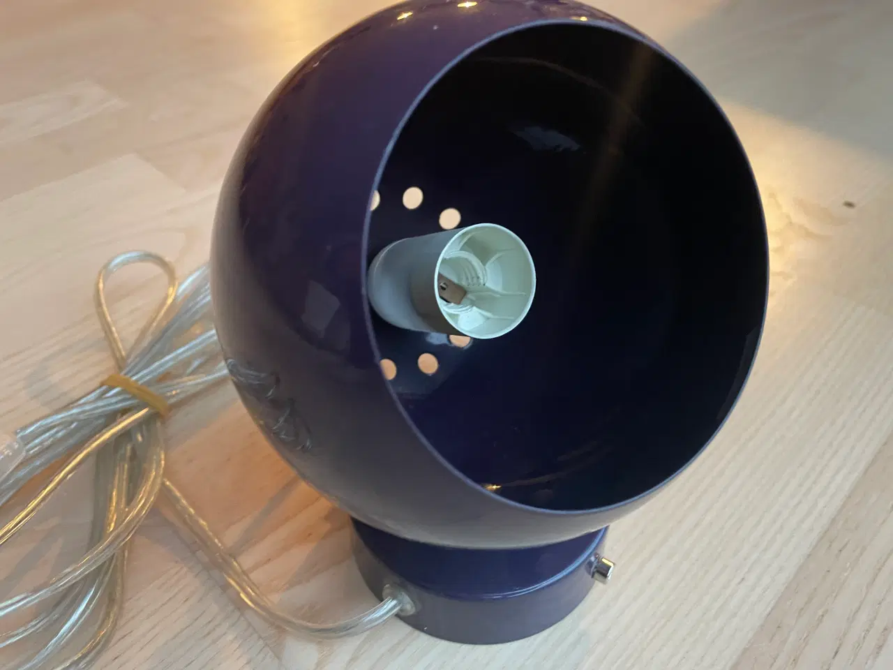 Billede 2 - Flot magnetlampe Ball - Frandsen Ligtning
