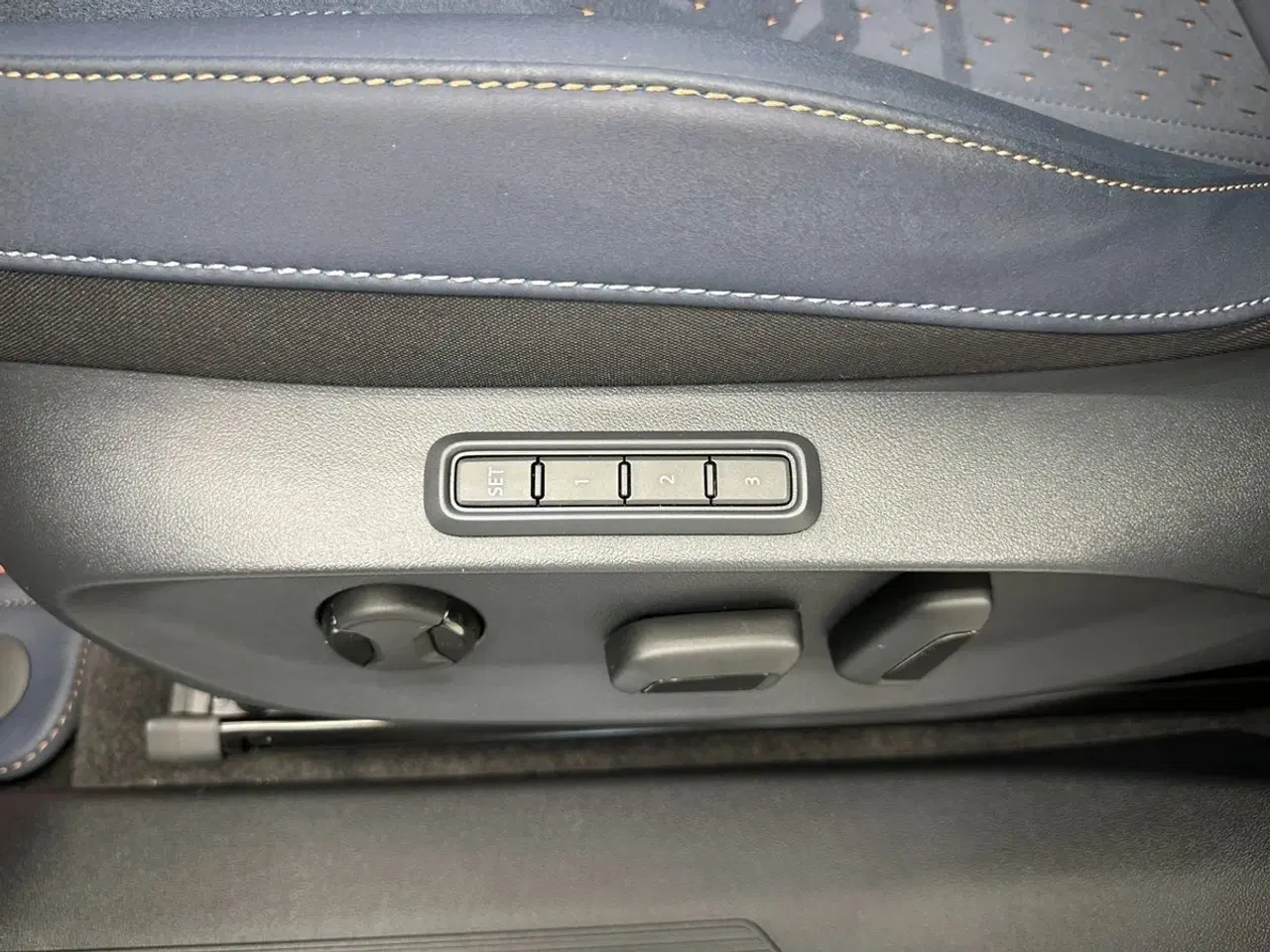 Billede 14 - Cupra Tavascan 77 Adrenaline