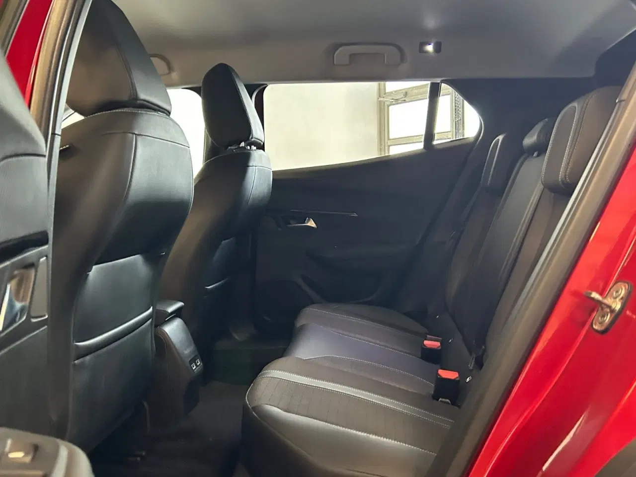 Billede 10 - Peugeot e-2008 50 Allure Pack