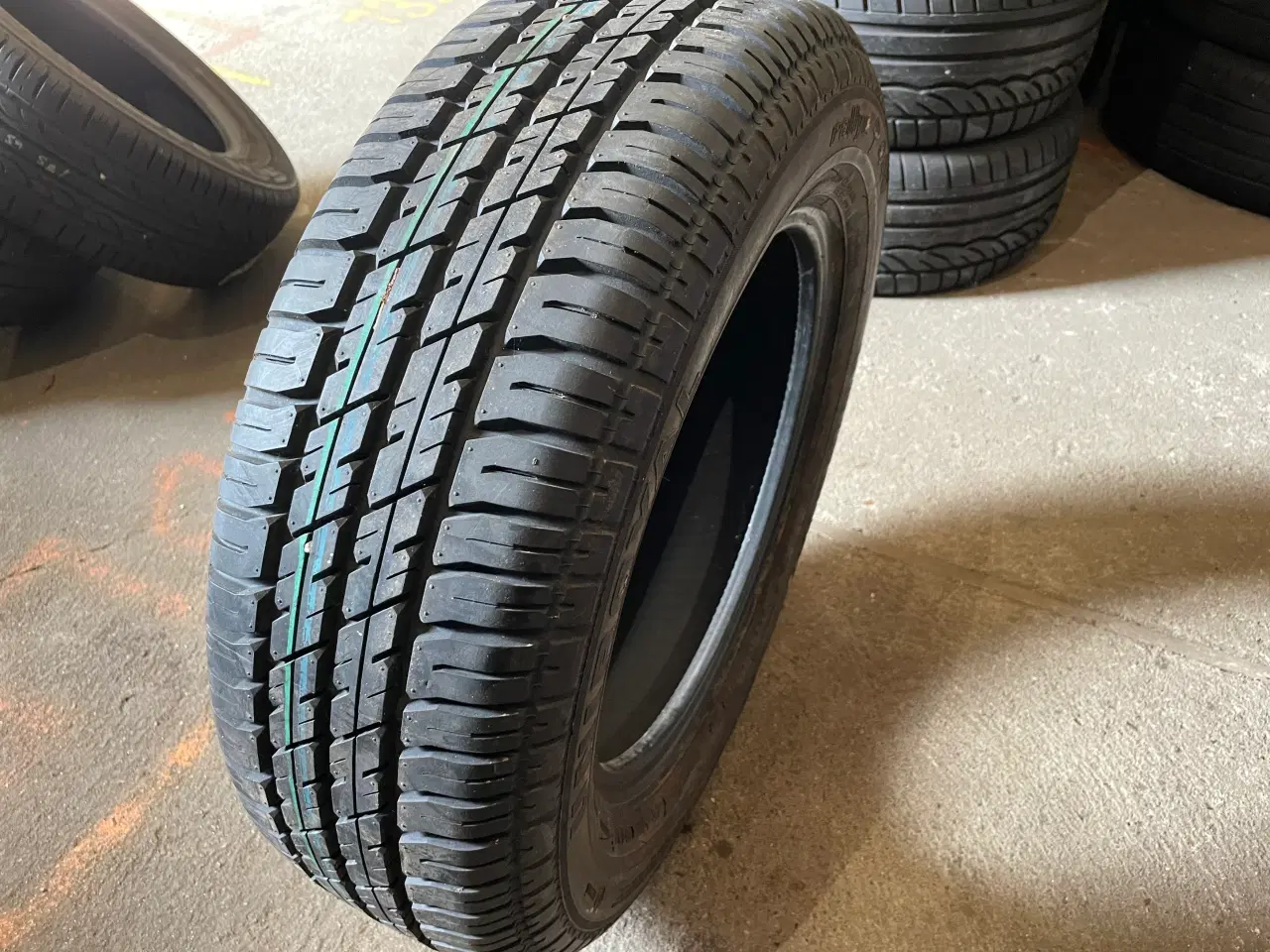 Billede 2 - 15 Uniroyal 195/65r15 Ref.J69 sommer