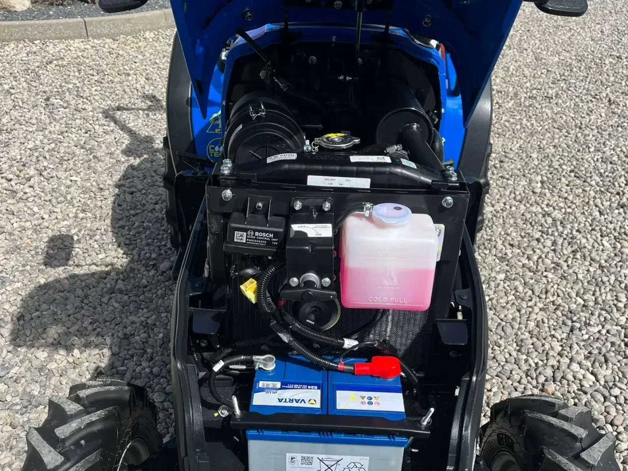 Billede 8 - Solis S26 6+2 Gearmaskine med Servostyring og brede traktorhjul