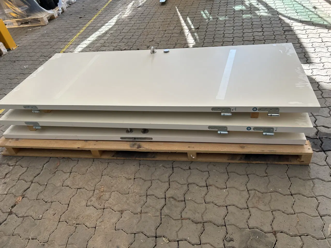 Billede 2 - Øbranddøre plus stabile.