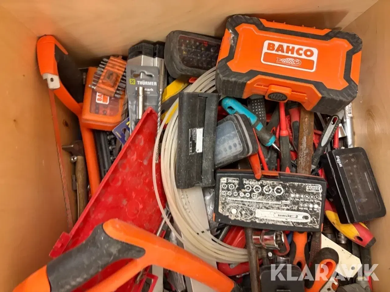 Billede 8 - Kasser med værktøj - 2 styk