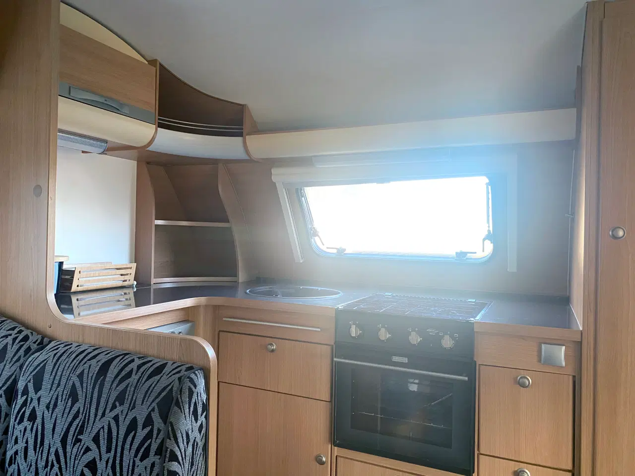 Billede 13 - Adria Adora 613HT - med alt tilbehør