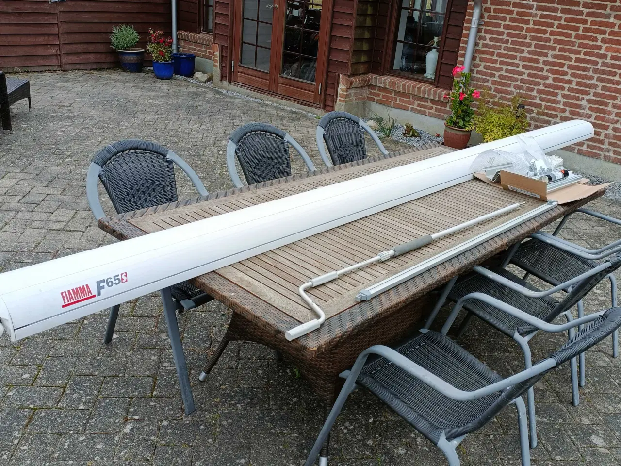 Billede 4 - Fiamma F65 S Kassette-Markise Hvid - 4 meter.