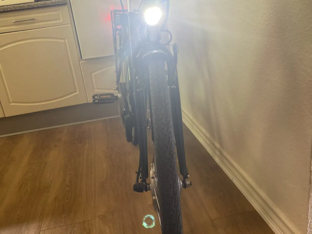 Billede 6 - flot mustang dame elcykel 28"  7 gear.