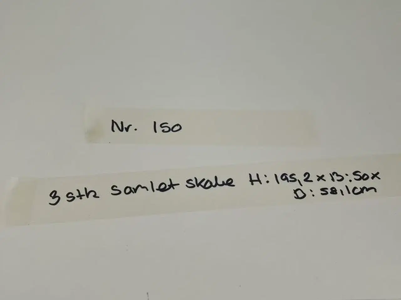 Billede 2 - 3 stk. Samlet højskabe fra udstilling