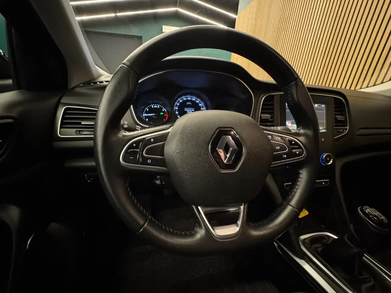 Billede 7 - Renault Megane IV 1,3 TCe 140 Limited Sport Tourer