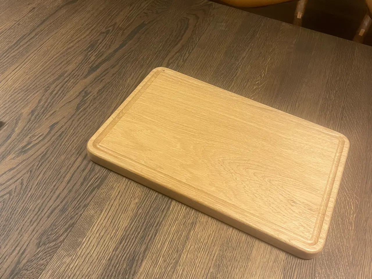 Billede 1 - Flotte håndlavede skærebrætte i massiv eg og valnø