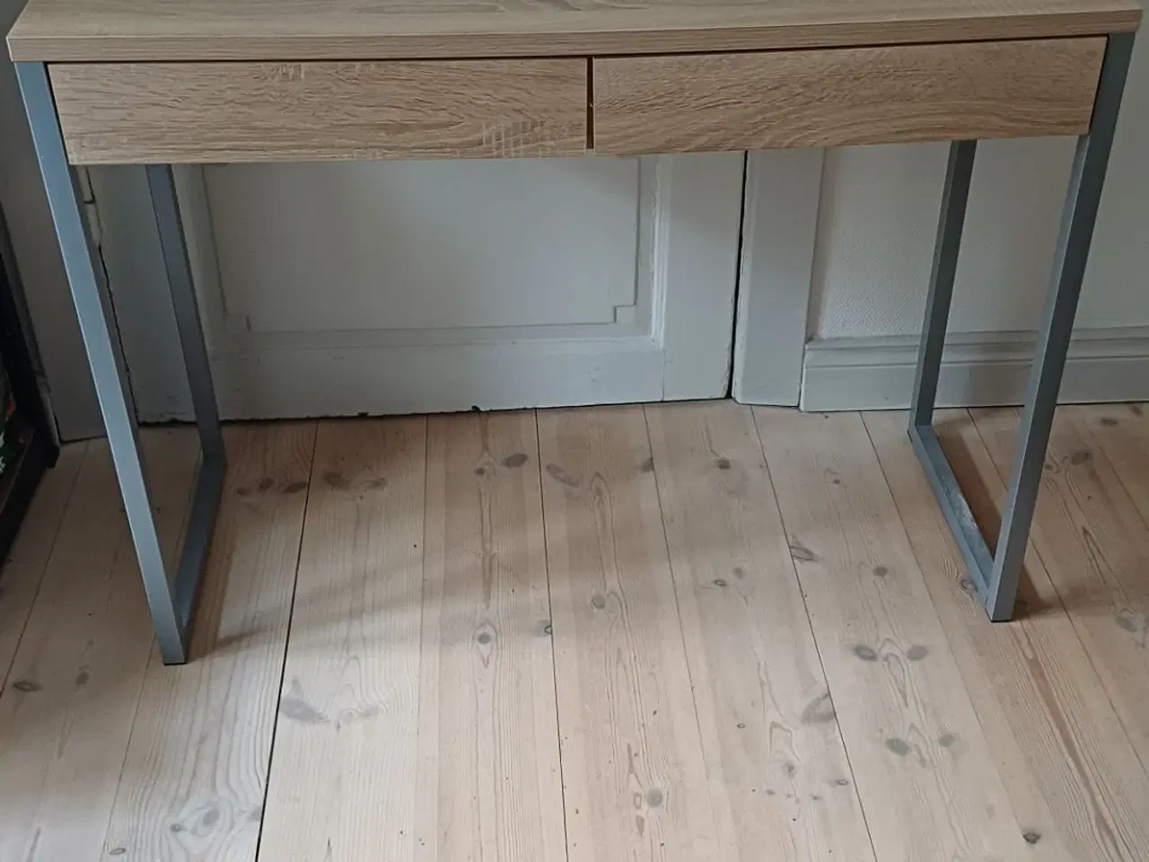 Billede 1 - Fint skrivbord