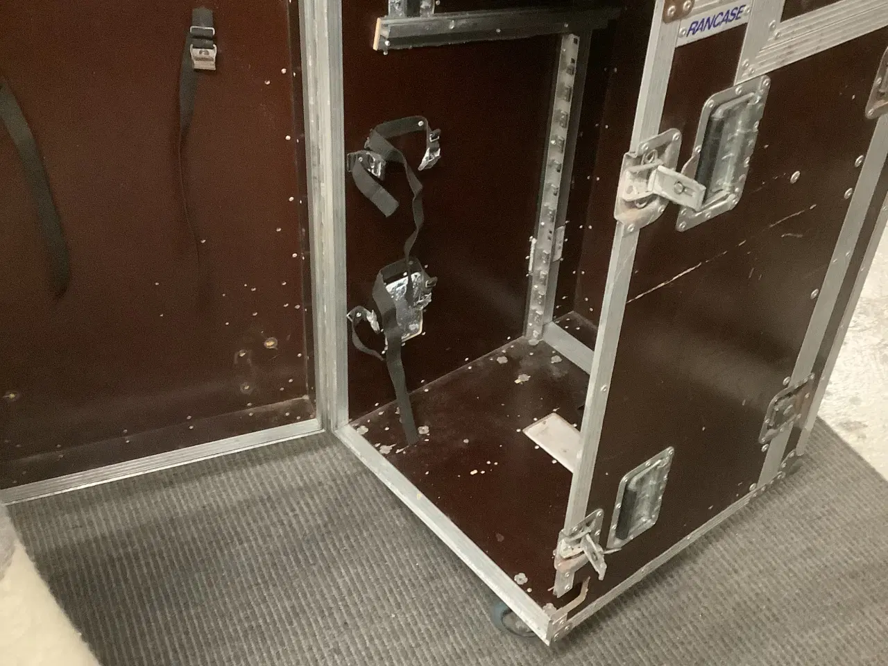 Billede 2 - Mixer rack 19”