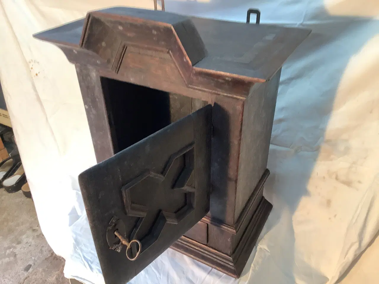 Billede 3 - Tobakskab  